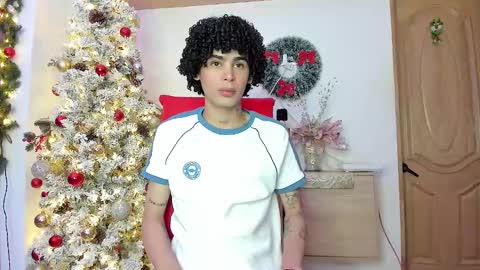 Snapshot of _jaay77 chatting on December 29, 7:43 pm Jay online show from December 29, 7:43 pm