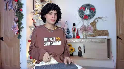 Snapshot of _jaay77 chatting on January 4, 3:50 am Jay online show from January 4, 3:50 am