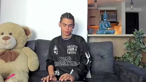 Snapshot of _jaay77 chatting on February 26, 10:20 pm Jay online show from February 26, 10:20 pm