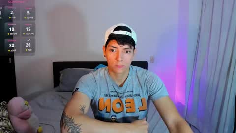 Snapshot of _jacobmiller__ chatting on October 7, 10:29 pm J A C O B online show from October 7, 10:29 pm