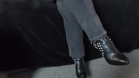 Miss Jade online show from December 3, 11:52 am