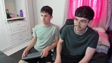 James online show from February 28, 9:16 pm