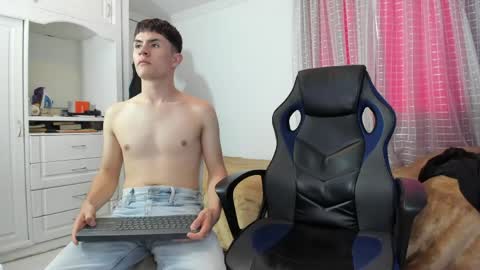 James online show from April 11, 9:41 pm