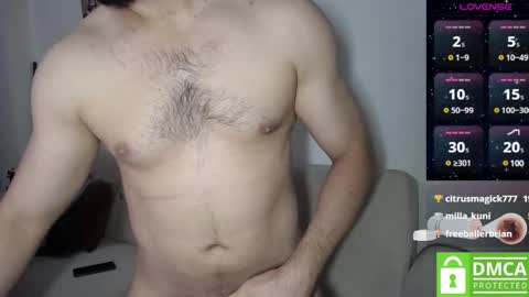 _jeem_ online show from December 8, 9:19 pm