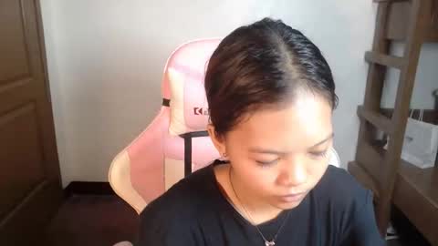 Snapshot of _jennn chatting on May 9, 4:56 pm Jen online show from May 9, 4:56 pm