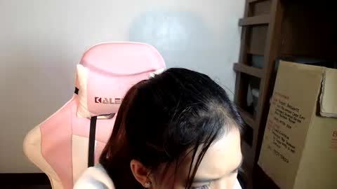 Snapshot of _jennn chatting on May 25, 5:19 pm Jen online show from May 25, 5:19 pm