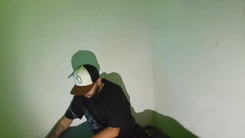 Snapshot of _juanse chatting on February 19, 8:22 am _juanse online show from February 19, 8:22 am