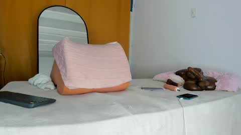 Snapshot of _juliethsexy_ chatting on June 8, 1:28 am Julieth online show from June 8, 1:28 am