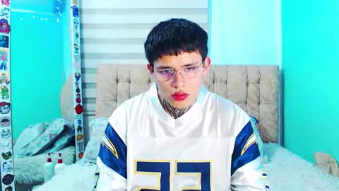 mod online show from March 3, 5:46 am