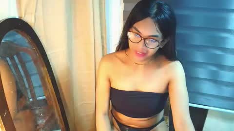 _karie_ online show from May 11, 3:45 am
