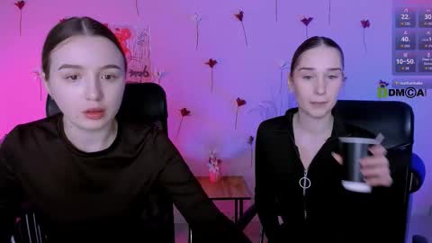 _kellykitten_ online show from February 16, 9:49 am