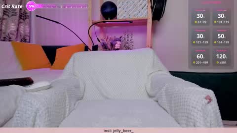 Kiara 0100 - 0700 UTC almost every day online show from November 25, 9:09 am