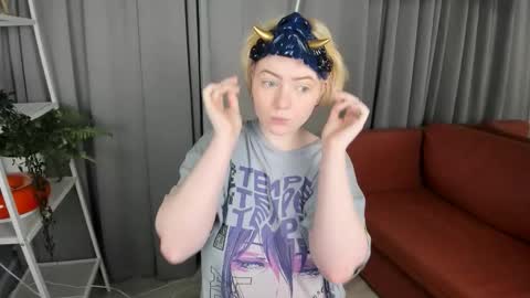 Li online show from September 19, 10:43 pm