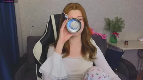 Molly   Emily online show from December 19, 5:20 pm