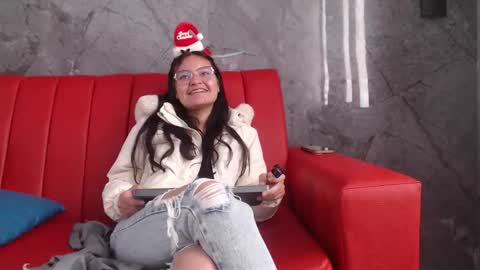 Jalina online show from December 1, 2:44 pm