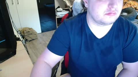 Snapshot of _kitsu_ chatting on June 14, 6:04 am _kitsu_ online show from June 14, 6:04 am