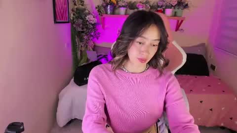 Kylie online show from July 10, 5:48 pm