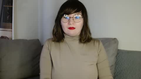 Snapshot of _lalilu_ chatting on January 5, 5:51 am _lalilu_ online show from January 5, 5:51 am