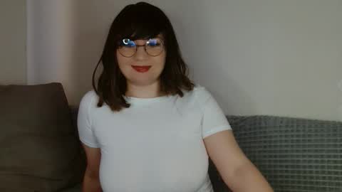 Snapshot of _lalilu_ chatting on January 7, 7:52 am _lalilu_ online show from January 7, 7:52 am