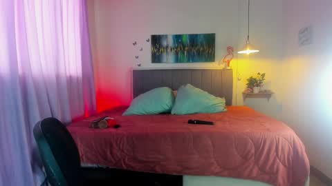 paulina  online show from February 22, 5:11 pm