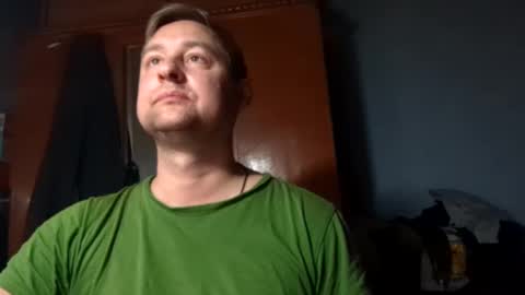 Snapshot of _lastjedi_ chatting on December 6, 2:28 pm OBI-WAN online show from December 6, 2:28 pm