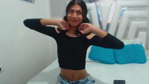 Snapshot of _lexx1e chatting on December 11, 5:15 pm _lexx1e online show from December 11, 5:15 pm