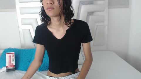 Snapshot of _lexx1e chatting on December 28, 1:49 pm _lexx1e online show from December 28, 1:49 pm