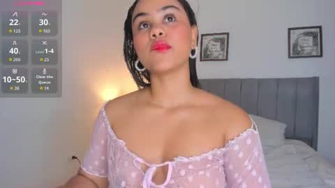 Snapshot of _liastuart1 chatting on July 2, 3:40 pm Lia 3 online show from July 2, 3:40 pm