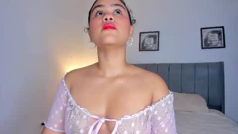 Snapshot of _liastuart1 chatting on July 4, 7:20 pm Lia 3 online show from July 4, 7:20 pm