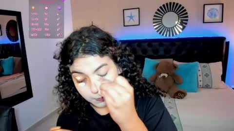 Liily online show from May 5, 3:14 am