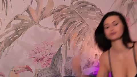 Snapshot of _lisa_sunny chatting on December 3, 1:30 am Lisa online show from December 3, 1:30 am