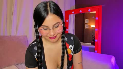 Ivy 3 online show from February 27, 7:47 pm