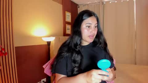 Ivy 3 online show from March 17, 7:17 pm