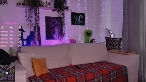 Lolly online show from February 10, 11:47 am