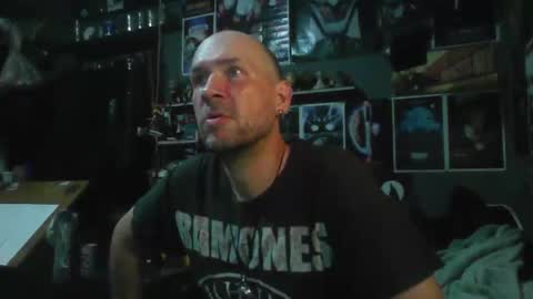 That guy online show from March 4, 2:39 am