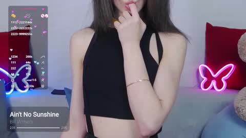 Snapshot of _lorik chatting on February 4, 10:45 pm   online show from February 4, 10:45 pm