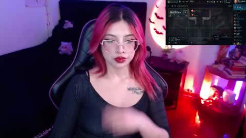 Queen.  Help me reach 100 thumbs up  online show from March 5, 8:10 pm