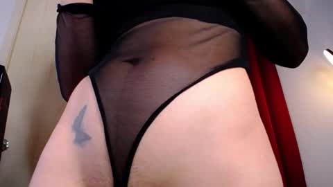 _luna10 online show from October 25, 10:37 pm