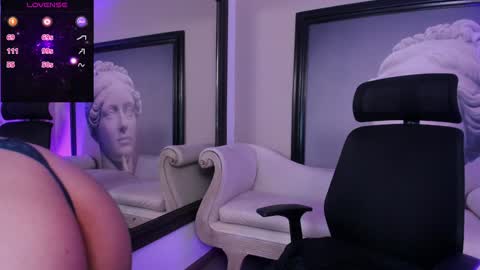 Snapshot of _luna_dupont_ chatting on January 23, 11:48 am  Luna  online show from January 23, 11:48 am