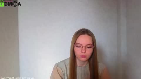 Welcome guys  Pleasure to see you all here  My name is Lysafeta and MichaelaTip menu is active Private is open  online show from March 4, 7:36 am