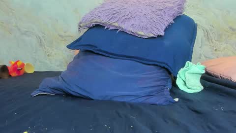 Maddy online show from February 10, 2:59 pm