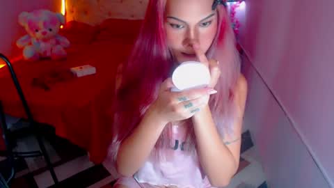Snapshot of _magdalenaxx chatting on May 13, 5:10 pm _magdalenaxx online show from May 13, 5:10 pm