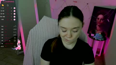 Snapshot of _margoqueen_ chatting on February 11, 10:37 am Margo online show from February 11, 10:37 am