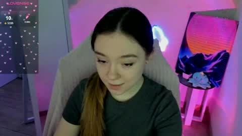 Snapshot of _margoqueen_ chatting on February 13, 10:12 am Margo online show from February 13, 10:12 am