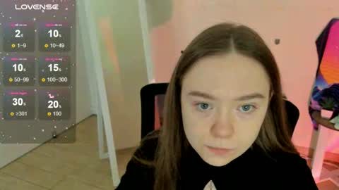 Snapshot of _margoqueen_ chatting on October 6, 6:22 am Margo online show from October 6, 6:22 am