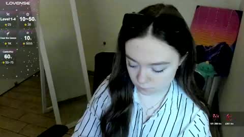 Snapshot of _margoqueen_ chatting on March 9, 7:01 am Margo online show from March 9, 7:01 am