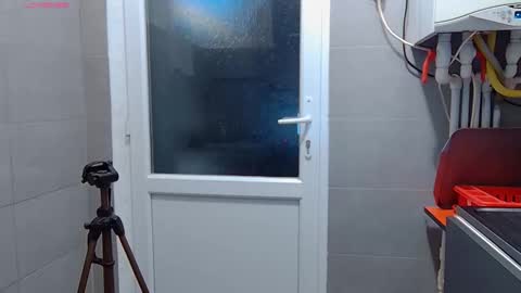  Mari  online show from February 18, 7:43 pm