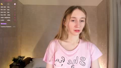 Snapshot of _marvelous_time_ chatting on November 10, 5:50 am Gwen online show from November 10, 5:50 am