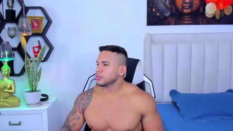 _matthew_santos_ online show from October 30, 10:32 pm