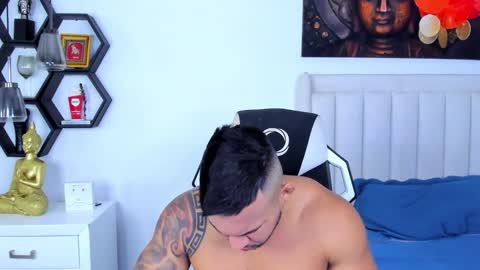 _matthew_santos_ online show from November 29, 10:24 pm